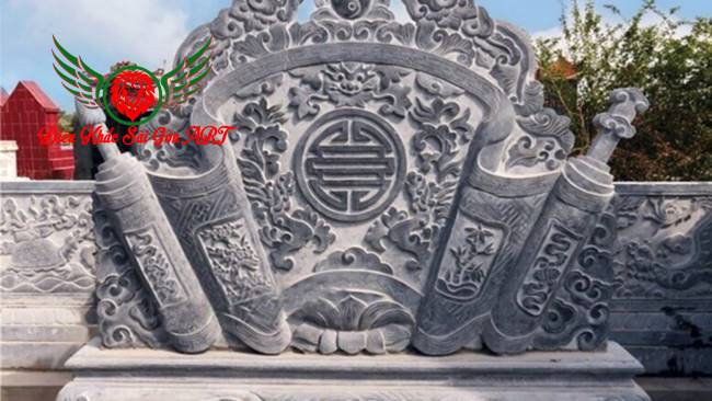 Điêu khắc bức bình phong công trình đình chùa, nhà thờ họ 7